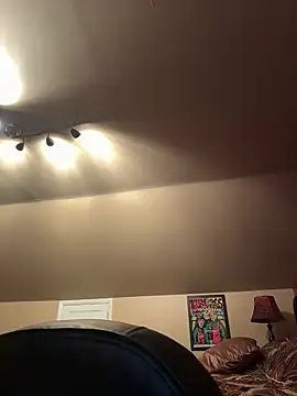 dilfiguess1 (Ask my age) - Naked/Gush on