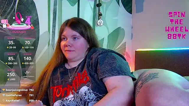 rubyvalen - RubyValen's free webcam