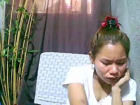 sweeetgurll - Sweeetgurll's free webcam - UK Sex Cams