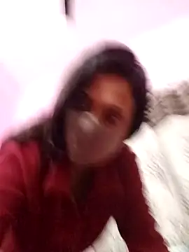 Webcam Model (Gullapi)  is live.Free join now!