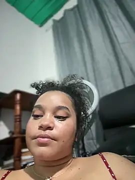 lucy_wilson5 - Lucy_wilson5's free webcam