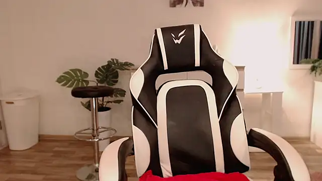 lola_richie - Lola_Richie's free webcam