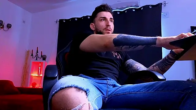 mightyaaron66 (M young) - 𖤐🔥 parTy Time ,House parTy  !  💨𖤐