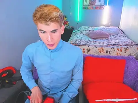 latin_boysxxxx - Latin_boysxxxx's free webcam