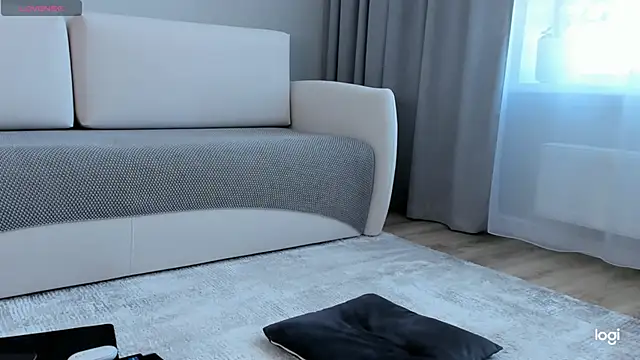 amelinalove - AmelinaLove's free webcam