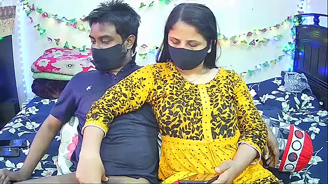 younger_couples - Younger_Couples's free webcam