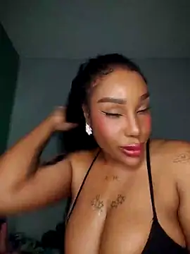 queen_amara - Queen_Amara's free webcam