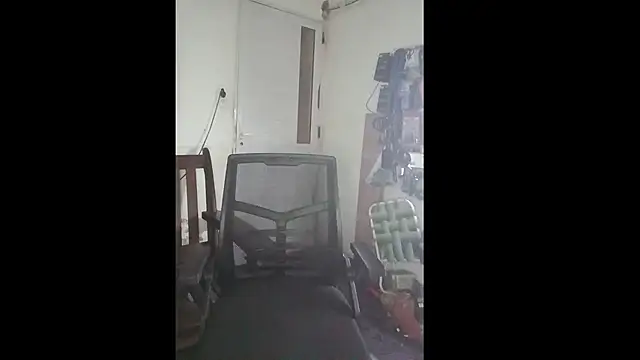 laupassion66l - Laupassion66l's free webcam