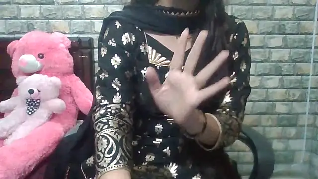 sexy_iknoor - Sexy_iknoor's free webcam - UK Sex Cams