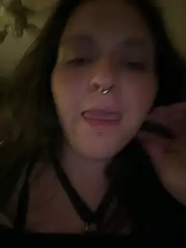 ensayonocturno - EnsayoNocturno's free webcam - UK Sex Cams