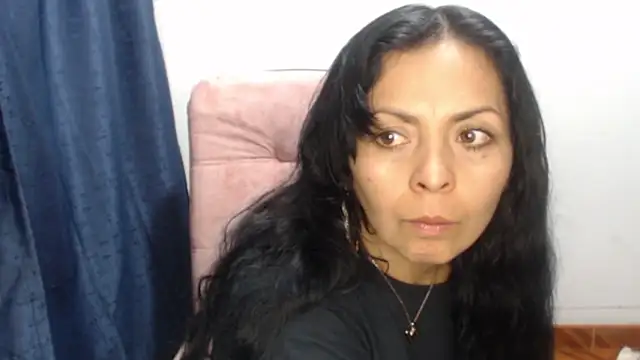 paolahotty - Paolahotty's free webcam - UK Sex Cams