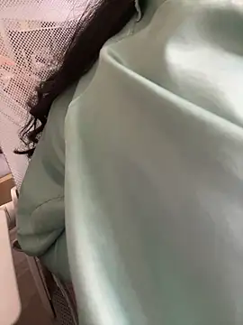 mina048 - Mina048's free webcam