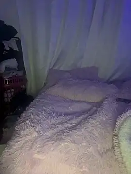 Webcam Model (Eve_Ritz)  is live.Free join now!