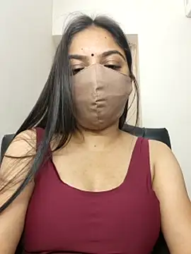 Webcam Model (_desigori)  is live.Free join now!