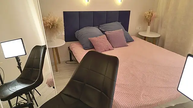 alexis_lovely - Alexis_Lovely's free webcam - UK Sex Cams