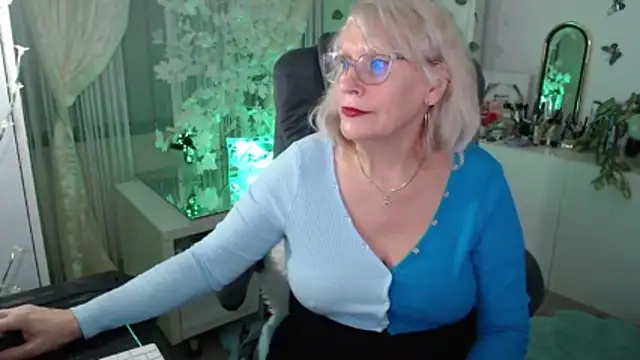 ghertrude52 - Ghertrude52's free webcam - UK Sex Cams