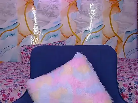 bold-smirthii (F teen) - Lush buy🍑