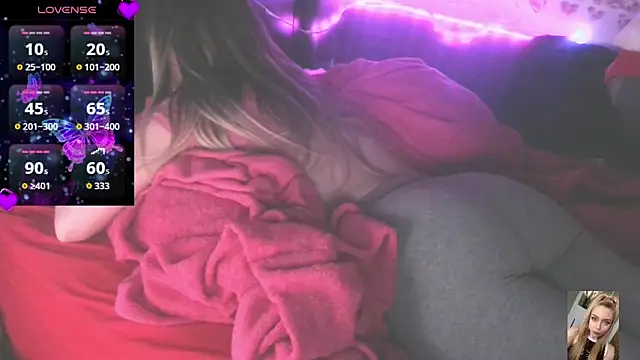 blondiewithanass - Blondiewithanass's free webcam - UK Sex Cams