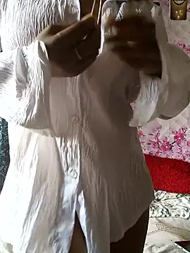 Webcam Model (sandy_naughty)  is live.Free join now!