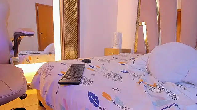 kayle_nico (F young) - spank my ass