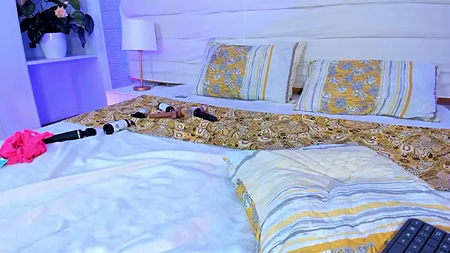 kamileblake - KamileBlake's free webcam - UK Sex Cams