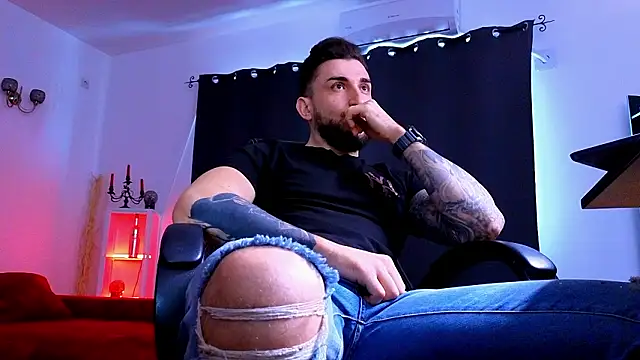 mightyaaron66 (M young) - 𖤐🔥 parTy Time ,House parTy  !  💨𖤐