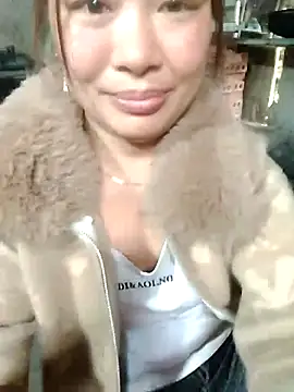 out-lustt - Out-lustt's free webcam - UK Sex Cams