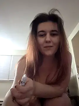 Webcam Model (Ashlovescannabis)  is live.Free join now!