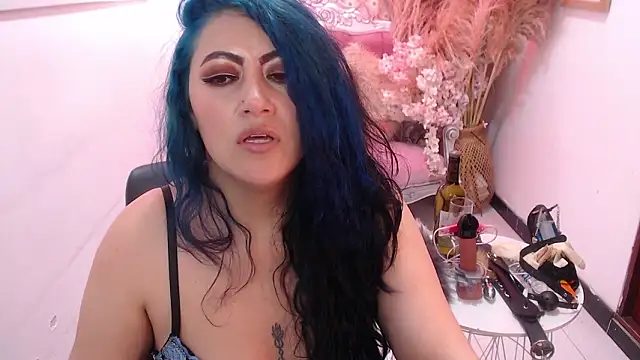 scarleth_blue - Scarleth_blue's free webcam