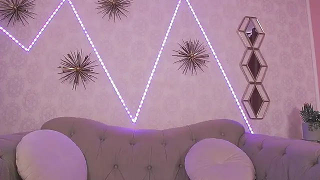 bustyeva_ - BustyEva_'s free webcam