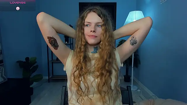 rayanenlia - RayaNenlia's free webcam