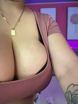 Webcam Model (Miia__Taylor) is live