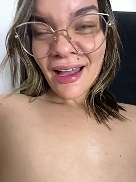 zyrella (F young) - Chupa essa piroca, safada