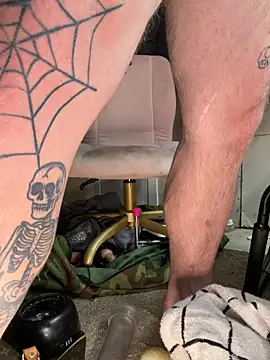 BearChubby300 Live Webcam on Stripchat