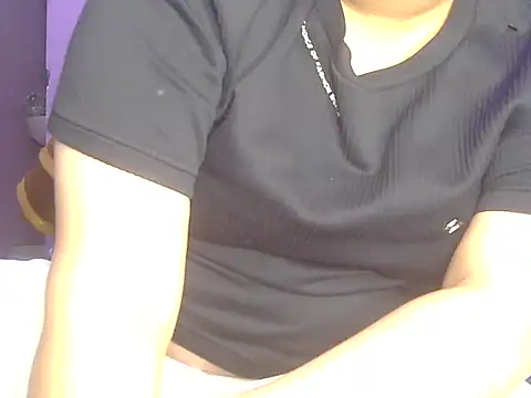 ruma143 - Ruma143's free webcam