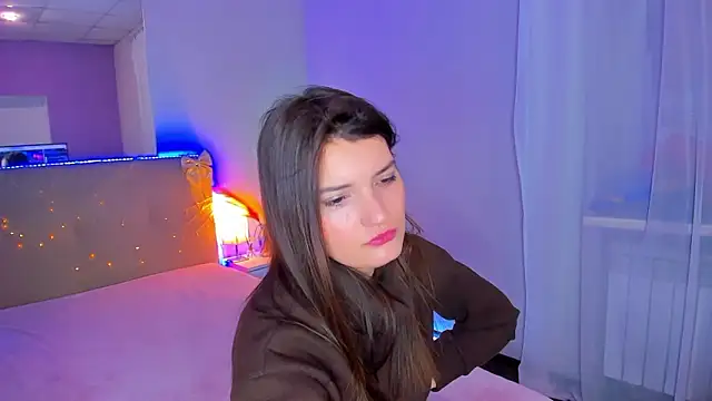 laura_leee - Laura_Leee's free webcam - UK Sex Cams