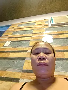 squirtshantal - Squirtshantal's free webcam - UK Sex Cams