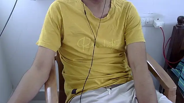 the_shy_uncut (M young) - make me undress