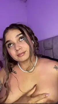 Webcam Model (AnnyLopezzz_)  is live.Free join now!