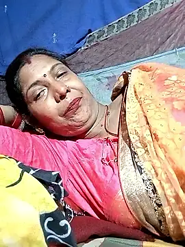 Webcam Model (Savita992)  is live.Free join now!