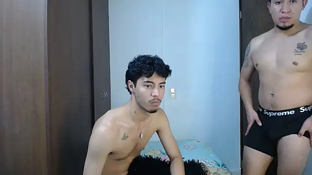 top_jax1 - Top_jax1's free webcam