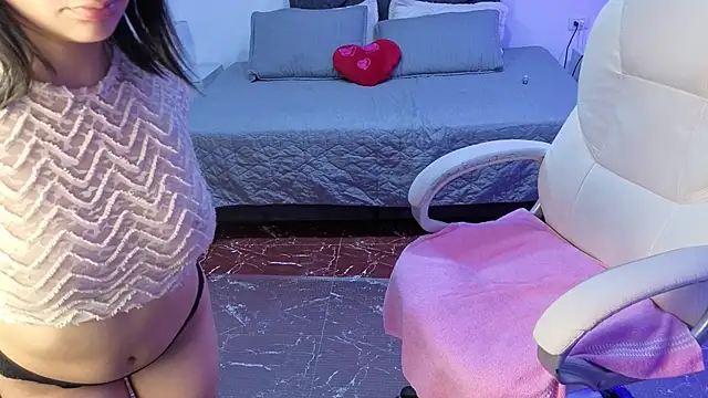 mia_bloom2