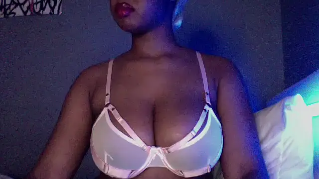 luckytonightx - LuckyTonightx's free webcam