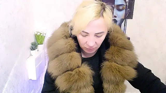 emmacat_ - EmmaCat_'s free webcam