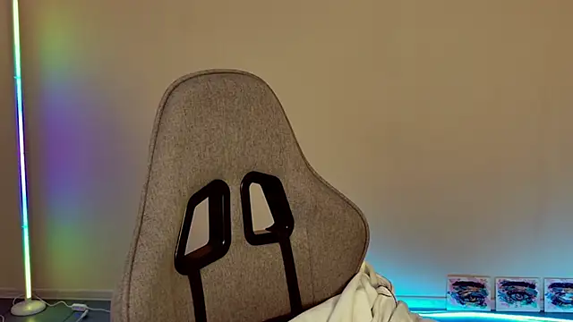 may_bloom - May_Bloom's free webcam