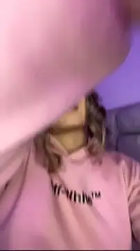 Webcam Model (AnnyLopezzz_)  is live.Free join now!