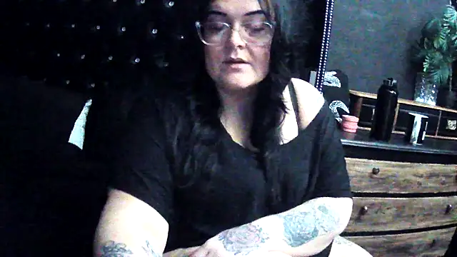 miss_curvesxxx - Miss_CurvesXXX's free webcam