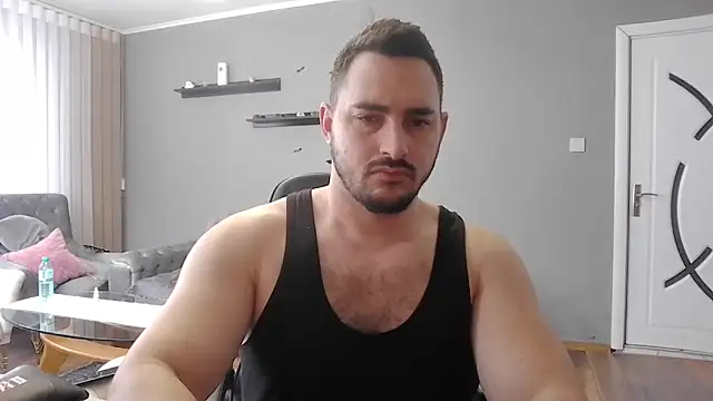 mastermute (M young) - #cam2cam #flashing #flexing #foot-fetish #hd #middle-priced-privates #muscular #small-audience #straight #white #young