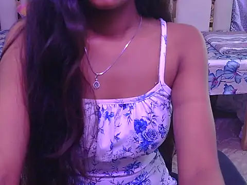 shinykrishaa - Shinykrishaa's free webcam - UK Sex Cams