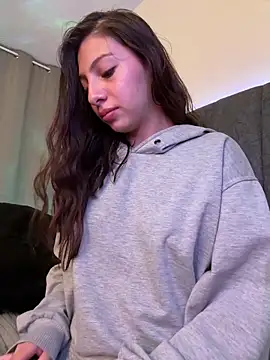 Webcam Model (Dirty-Bunnyyy)  is live.Free join now!